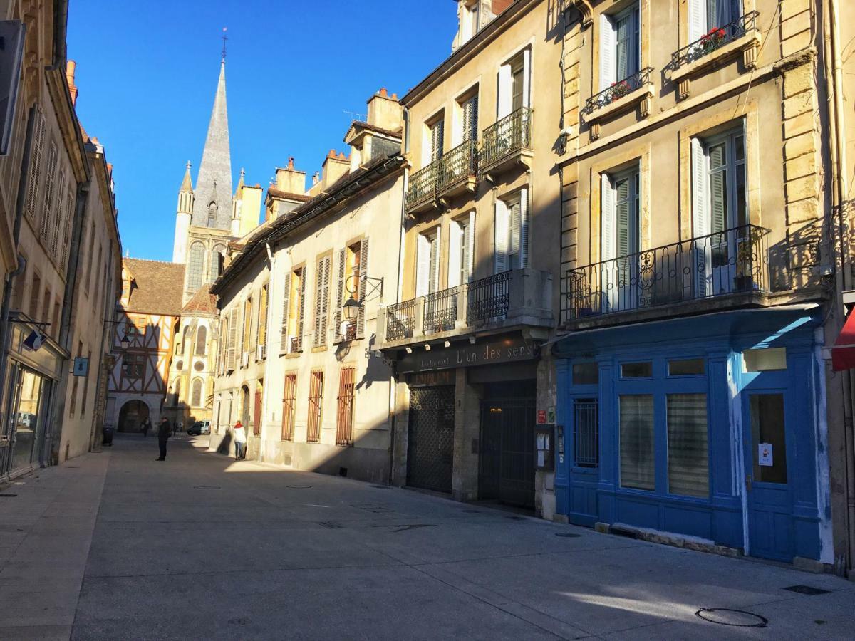 Centre Historique Dijon - Le Patio Apartment Exterior photo